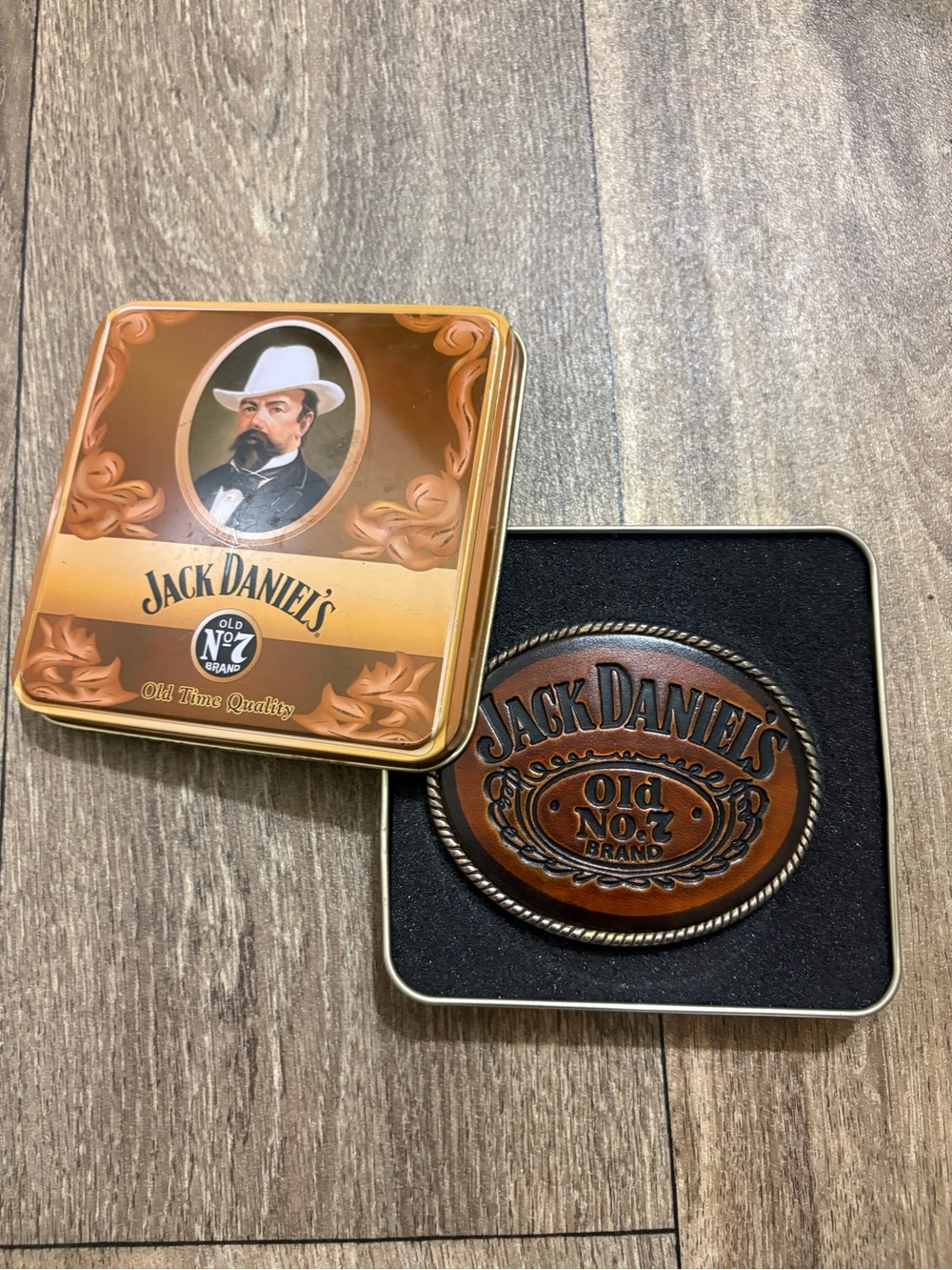 Vintage Y2K Jack Daniel’s Old No. 7 Leather Inset Belt Buckle W/Collector’s Tin